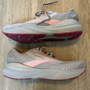 Brooks Adrenaline GTS 24 Running Shoes